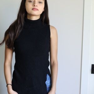 BCBG Wool sleeve less turtle neck